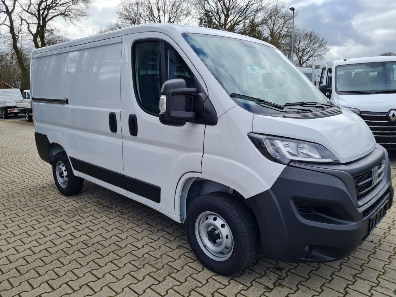 Fiat Ducato 30 Kasten L1H1 KLIMA PDC TEMPOMAT - Furgão compacto: foto 3 Fiat Ducato 30 Kasten L1H1 KLIMA PDC TEMPOMAT - Furgão compacto: foto 3