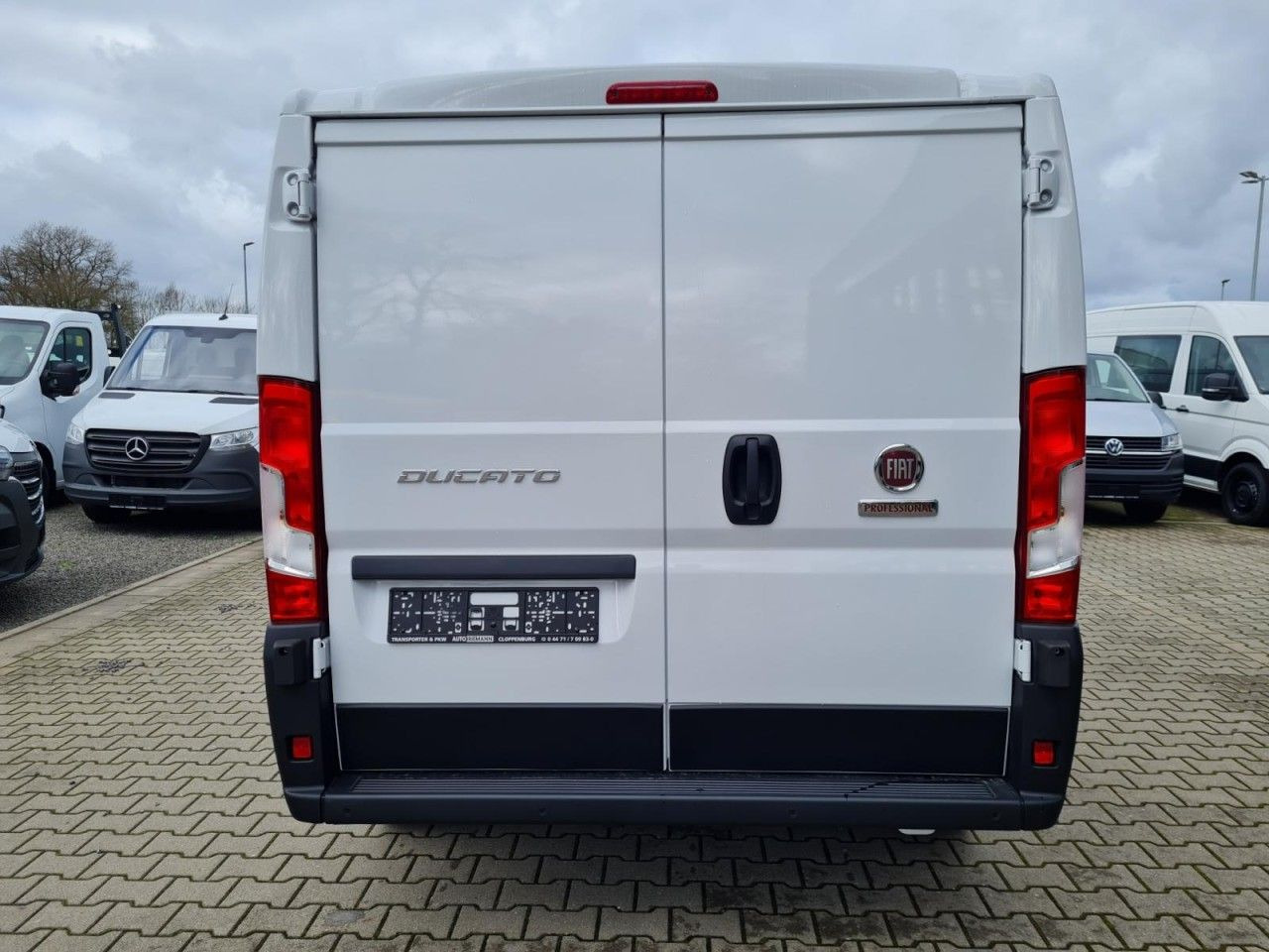 Fiat Ducato 30 Kasten L1H1 KLIMA PDC TEMPOMAT - Furgão compacto: foto 5 Fiat Ducato 30 Kasten L1H1 KLIMA PDC TEMPOMAT - Furgão compacto: foto 5