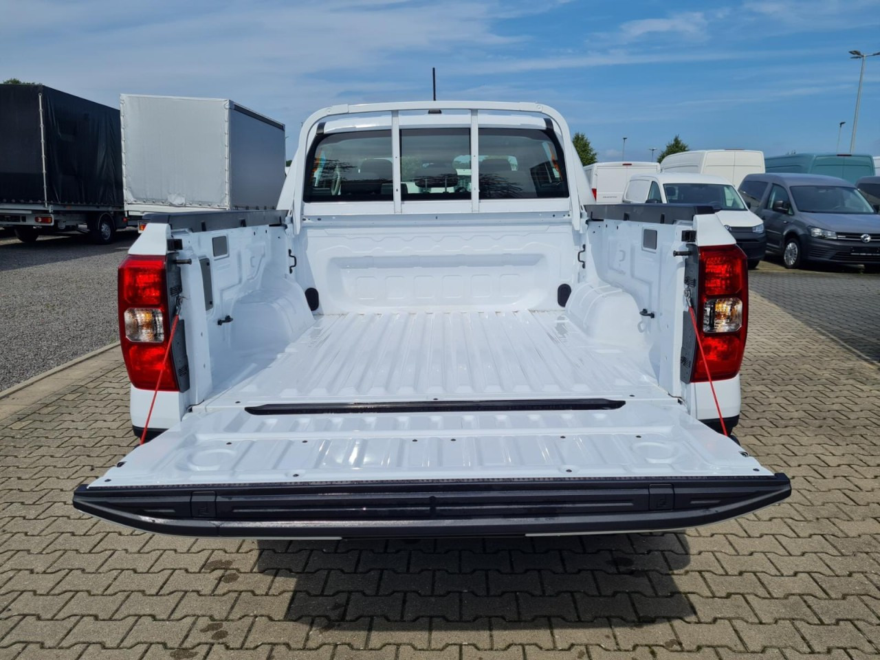 Ford Ranger Doka 2.0 Ecoblue XL 4x4 KLIMA KAMERA TEMPOMAT - Pick-up, Carrinha cabine dupla: foto 5 Ford Ranger Doka 2.0 Ecoblue XL 4x4 KLIMA KAMERA TEMPOMAT - Pick-up, Carrinha cabine dupla: foto 5