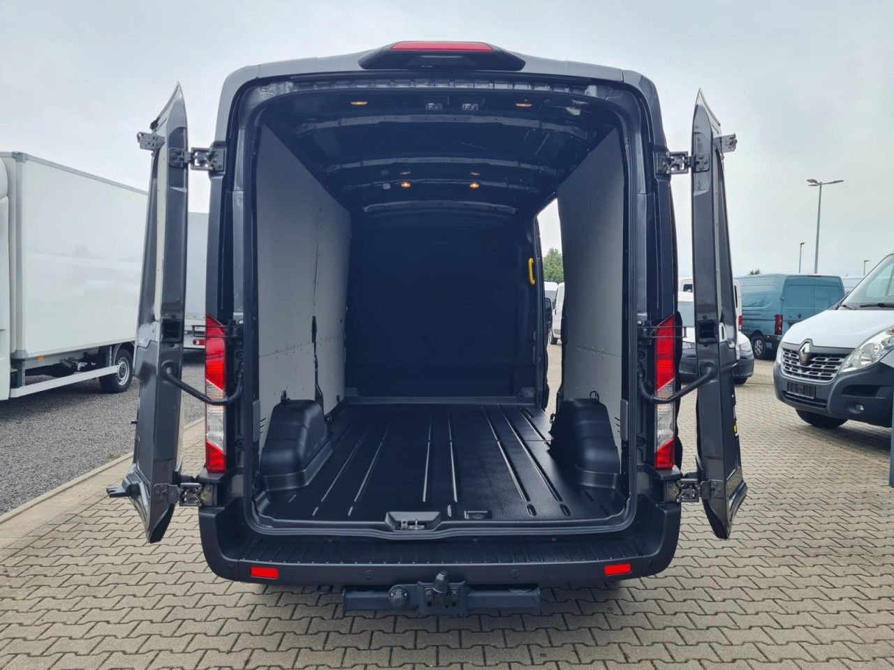 Ford Transit 350 Kasten TDCi L3H2 Trend AG AHK KAMERA - Furgão: foto 5 Ford Transit 350 Kasten TDCi L3H2 Trend AG AHK KAMERA - Furgão: foto 5