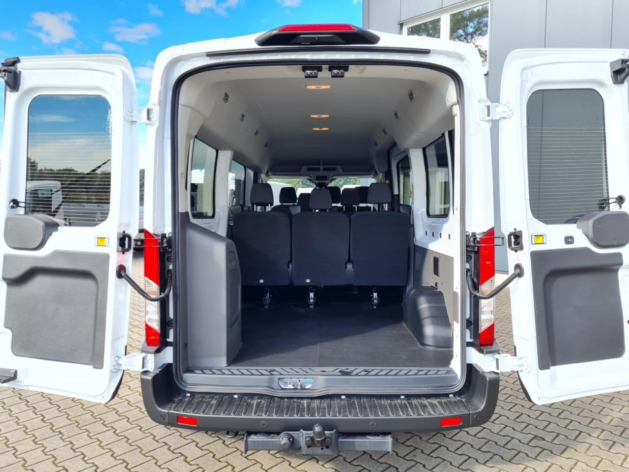 Ford Transit 350 Kombi TDCi L3 Trend 9 Sitzer AUTOMATIK - Carrinha cabine dupla: foto 5 Ford Transit 350 Kombi TDCi L3 Trend 9 Sitzer AUTOMATIK - Carrinha cabine dupla: foto 5