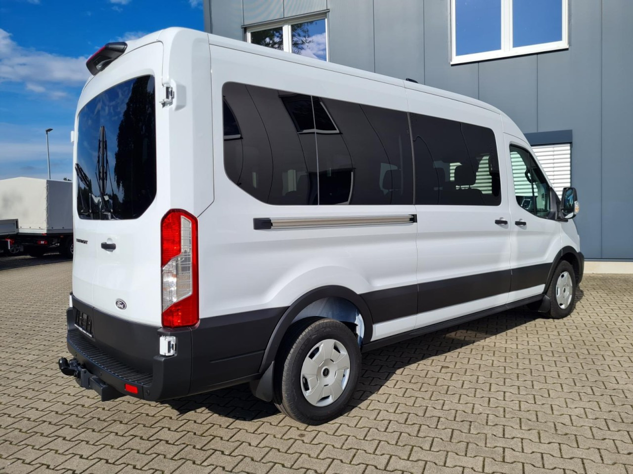 Ford Transit 350 Kombi TDCi L3 Trend 9 Sitzer AUTOMATIK - Carrinha cabine dupla: foto 4 Ford Transit 350 Kombi TDCi L3 Trend 9 Sitzer AUTOMATIK - Carrinha cabine dupla: foto 4