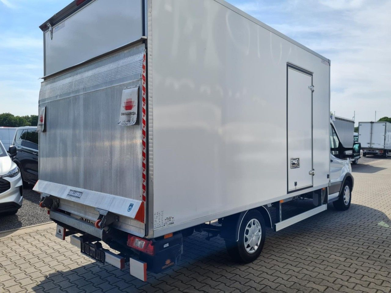Ford Transit 350 Möbel Koffer LBW Trend AG KLIMA TEMP - Carrinha de contentor: foto 3 Ford Transit 350 Möbel Koffer LBW Trend AG KLIMA TEMP - Carrinha de contentor: foto 3