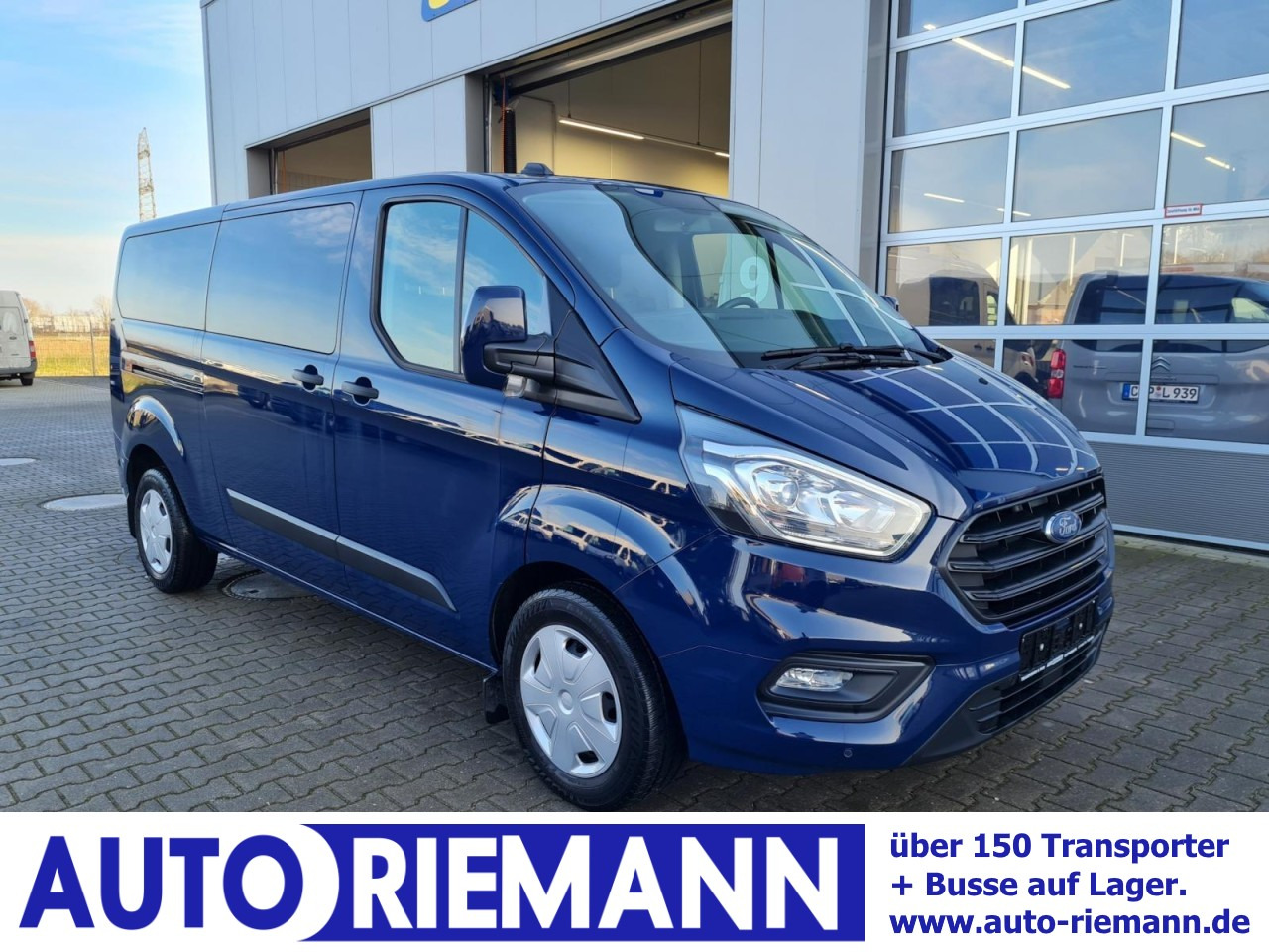 Ford Transit Custom Kombi 320 L2 Trend 9 Sitze PDC - Minibus, Furgão de passageiros: foto 1 Ford Transit Custom Kombi 320 L2 Trend 9 Sitze PDC - Minibus, Furgão de passageiros: foto 1