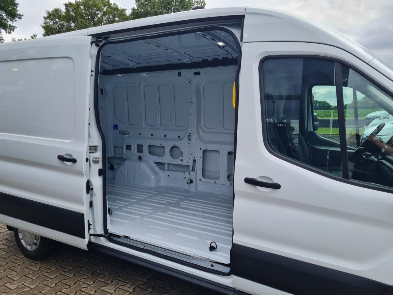 Ford Transit Kasten TDCi L3H2 Trend Klima, Tempomat - Furgão compacto: foto 4 Ford Transit Kasten TDCi L3H2 Trend Klima, Tempomat - Furgão compacto: foto 4