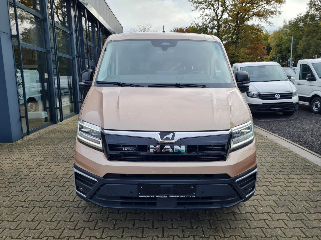 MAN Man TGE 3.180 TDi Kombi 9 Sitze ALU KAMERA LED LEDER Sonderumbau - Minibus, Furgão de passageiros: foto 2 MAN Man TGE 3.180 TDi Kombi 9 Sitze ALU KAMERA LED LEDER Sonderumbau - Minibus, Furgão de passageiros: foto 2