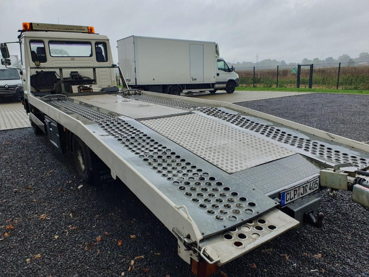 Man LE 8.180 Autotransporter evtl. mit Anhänger - Camião transporte de veículos: foto 4 Man LE 8.180 Autotransporter evtl. mit Anhänger - Camião transporte de veículos: foto 4