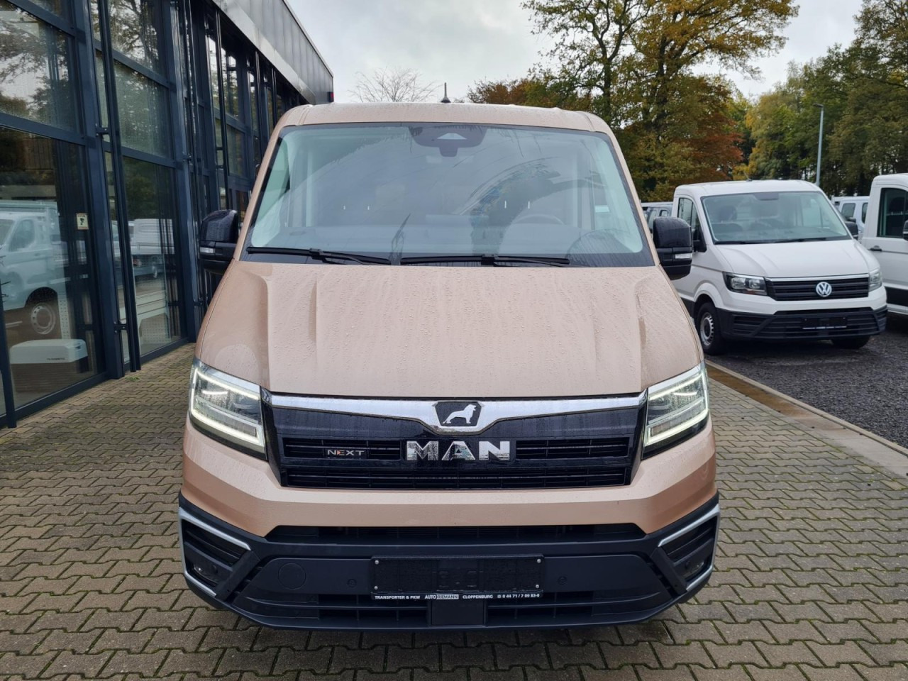 Man TGE 3.180 TDi Kombi 9 Sitze ALU KAMERA LED LEDER Sonderumbau - Carrinha cabine dupla: foto 2 Man TGE 3.180 TDi Kombi 9 Sitze ALU KAMERA LED LEDER Sonderumbau - Carrinha cabine dupla: foto 2