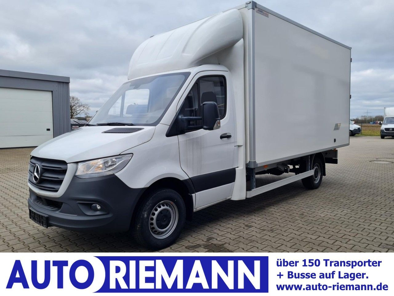 Mercedes-Benz Sprinter 315 CDi Koffer lang MBux Klima - Carrinha de contentor: foto 1 Mercedes-Benz Sprinter 315 CDi Koffer lang MBux Klima - Carrinha de contentor: foto 1