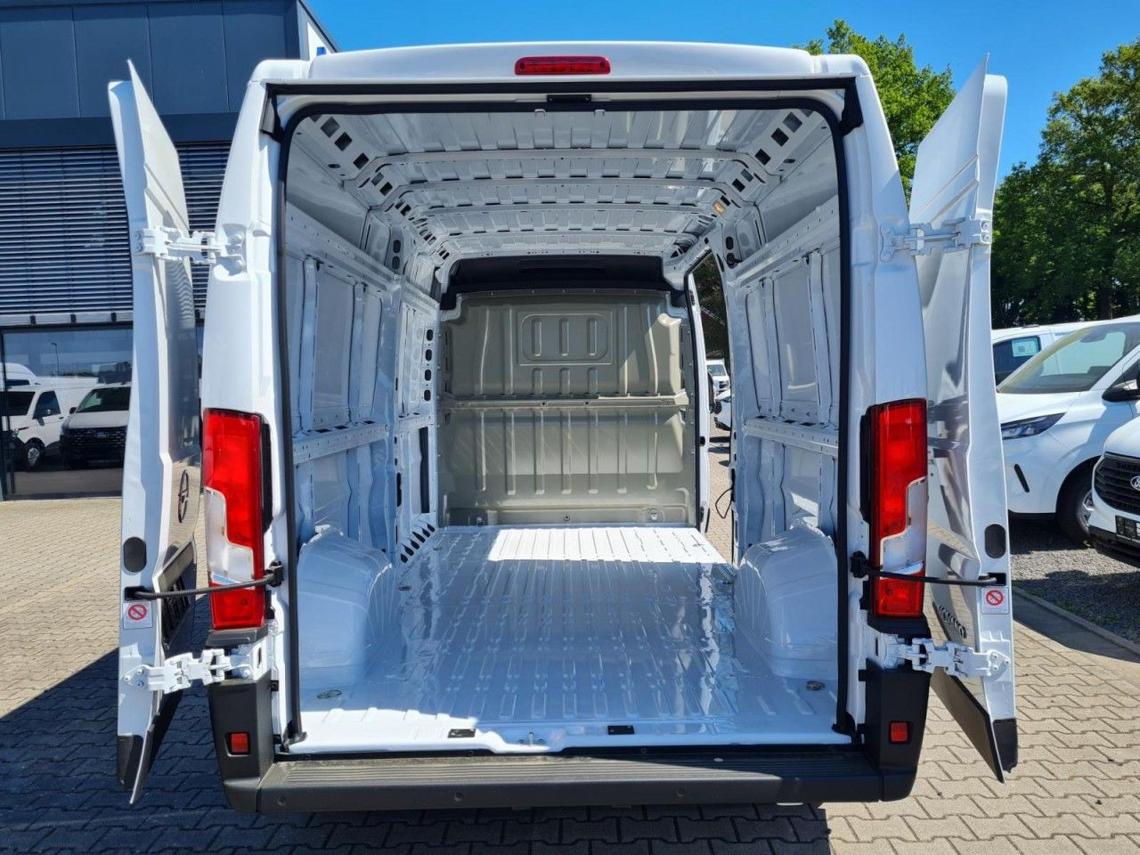Opel Movano 35 Cargo Kasten L3H2 KLIMA KOMFORT PDC TE - Furgão: foto 5 Opel Movano 35 Cargo Kasten L3H2 KLIMA KOMFORT PDC TE - Furgão: foto 5
