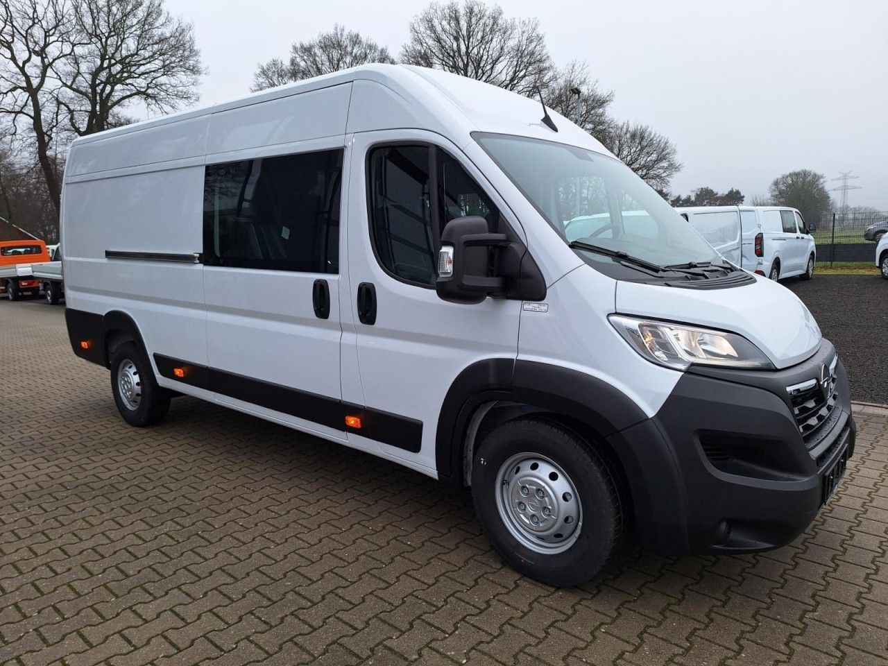 Opel Movano 35 Cargo L4 Doka 6-Sitze verstärkt PDC - Furgão, Carrinha cabine dupla: foto 3 Opel Movano 35 Cargo L4 Doka 6-Sitze verstärkt PDC - Furgão, Carrinha cabine dupla: foto 3