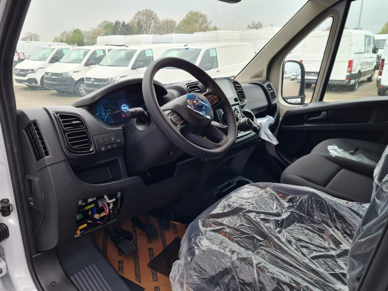 Furgão Opel Movano Kasten 2.2 HDI 180 L3H2 Klima NAVI TEMPOMAT: foto 6 Furgão Opel Movano Kasten 2.2 HDI 180 L3H2 Klima NAVI TEMPOMAT: foto 6