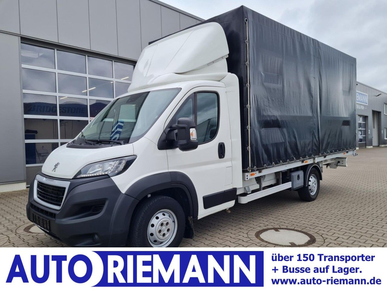Peugeot Boxer 3,5t Pritsche Plane 2.2 HDi L4 435 - Carrinha de lona: foto 1 Peugeot Boxer 3,5t Pritsche Plane 2.2 HDi L4 435 - Carrinha de lona: foto 1