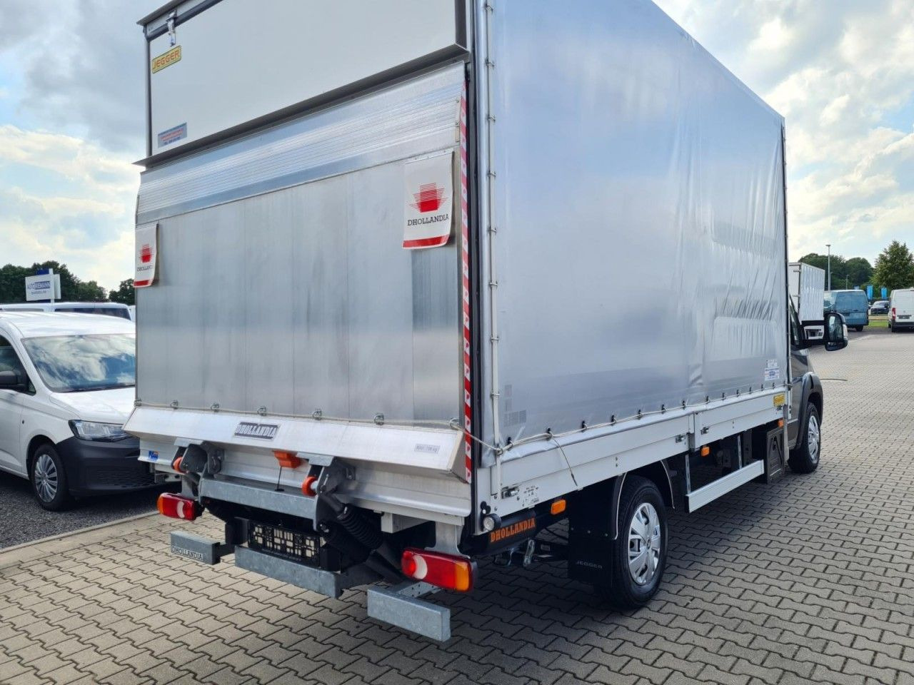 Peugeot Boxer Pritsche Schiebe Plane 2.2 HDi LBW - Carrinha de lona: foto 4 Peugeot Boxer Pritsche Schiebe Plane 2.2 HDi LBW - Carrinha de lona: foto 4