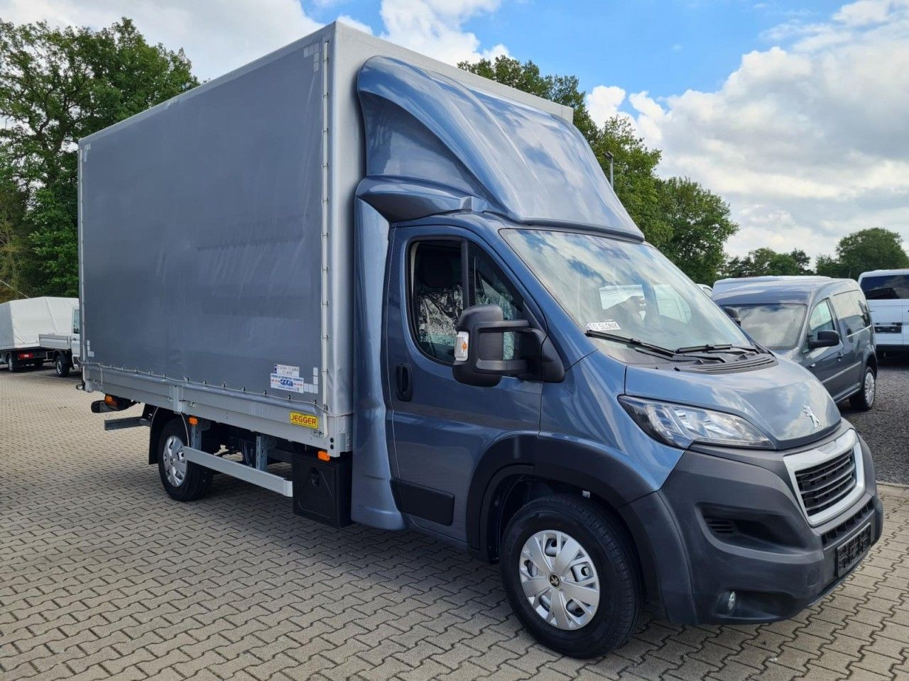 Peugeot Boxer Pritsche Schiebe Plane 2.2 HDi LBW - Carrinha de lona: foto 3 Peugeot Boxer Pritsche Schiebe Plane 2.2 HDi LBW - Carrinha de lona: foto 3