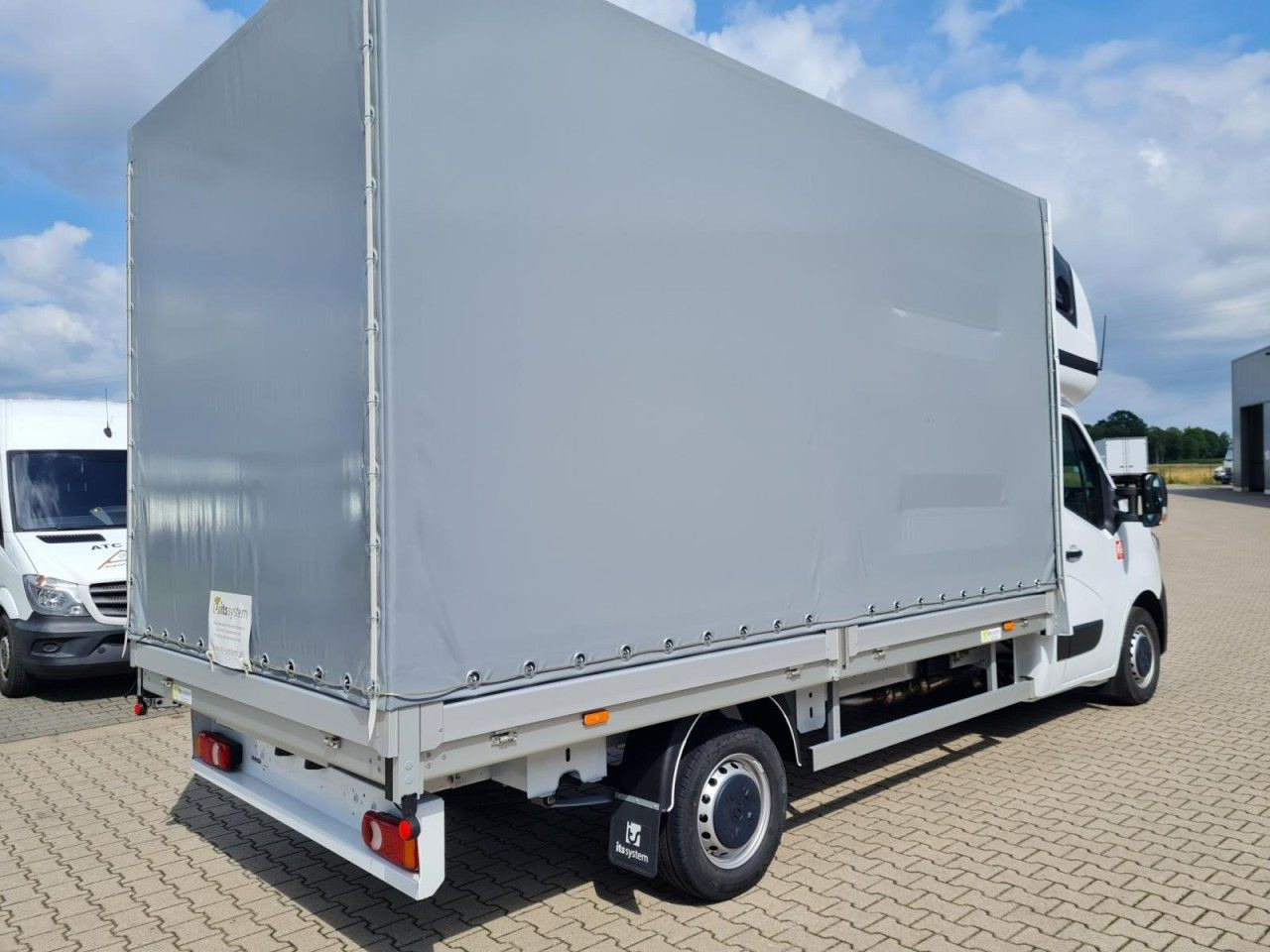 Renault Master 3,5 Pritsche Schiebe Plane Schlafkab. - Carrinha de lona: foto 4 Renault Master 3,5 Pritsche Schiebe Plane Schlafkab. - Carrinha de lona: foto 4