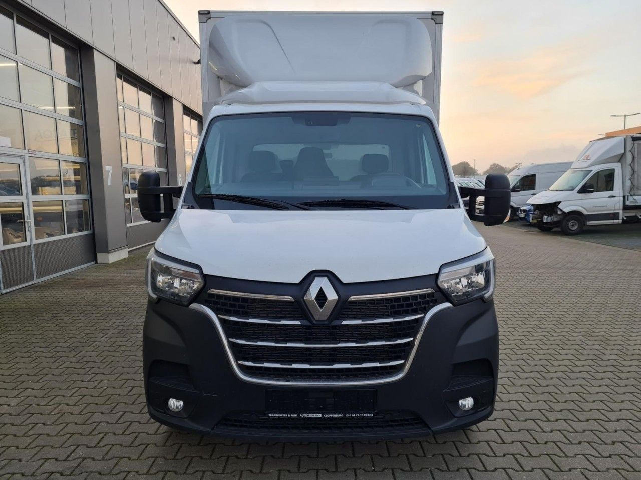 Renault Master 3.5t Möbel Koffer KLIMA LUFTFEDERUNG TEMP - Carrinha de contentor: foto 2 Renault Master 3.5t Möbel Koffer KLIMA LUFTFEDERUNG TEMP - Carrinha de contentor: foto 2