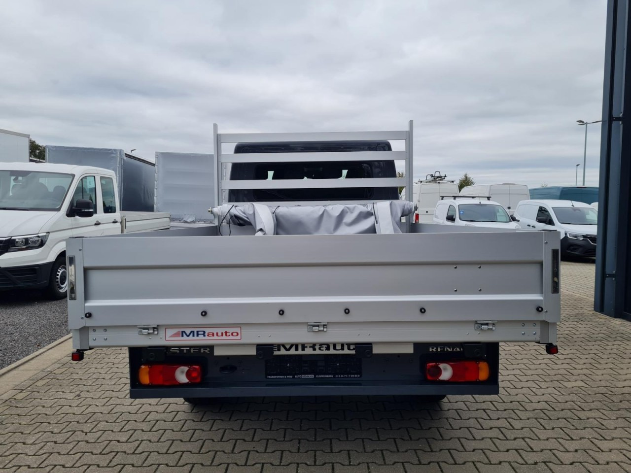 Renault Master 35 New Doka lang L3 AG Klima Komfort Tempomat - Carrinha de caixa aberta, Carrinha cabine dupla: foto 5 Renault Master 35 New Doka lang L3 AG Klima Komfort Tempomat - Carrinha de caixa aberta, Carrinha cabine dupla: foto 5