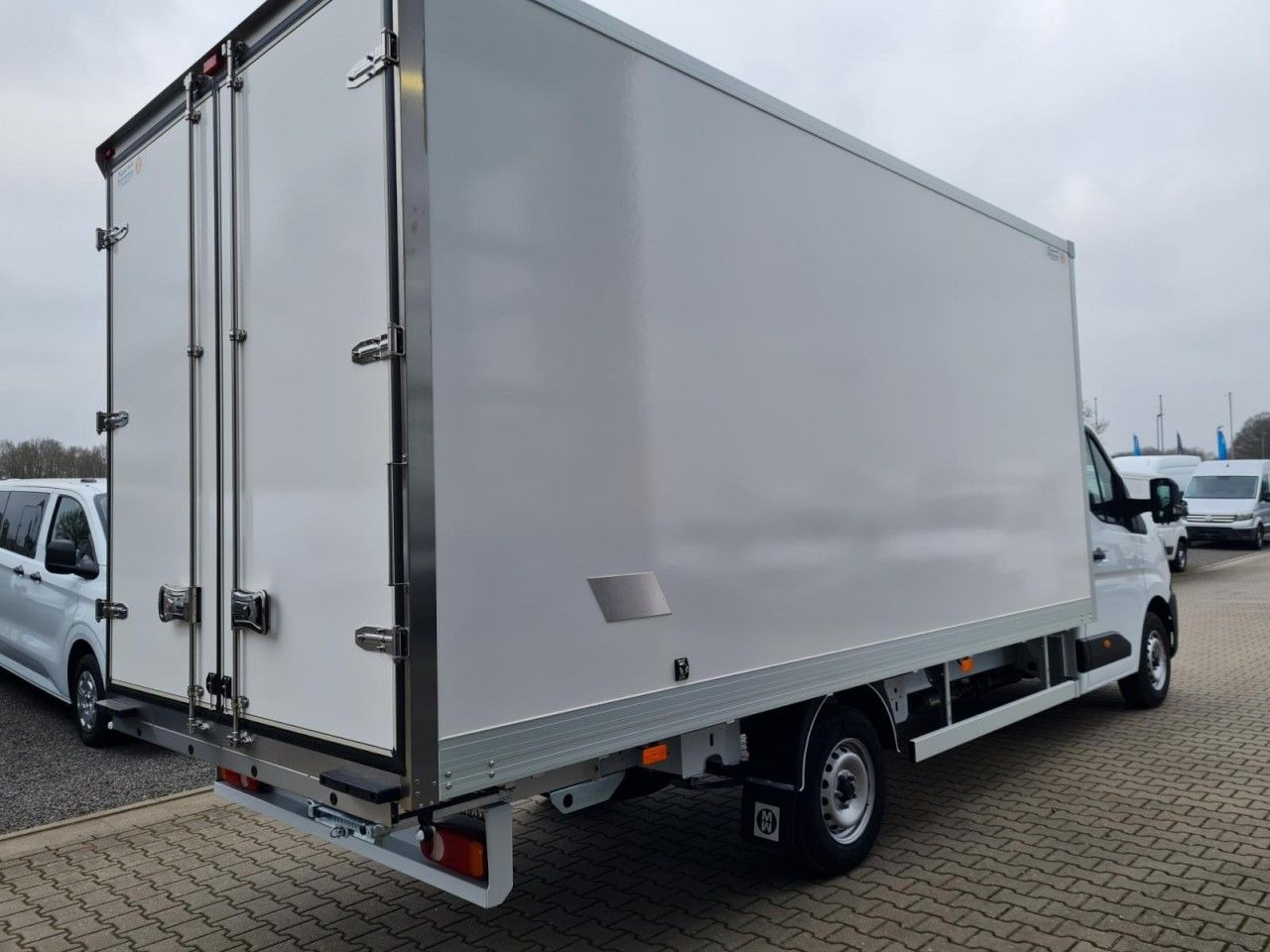 Renault Master 35 New Möbel Koffer KLIMA Tempom LF 4,80m - Carrinha de contentor: foto 4 Renault Master 35 New Möbel Koffer KLIMA Tempom LF 4,80m - Carrinha de contentor: foto 4