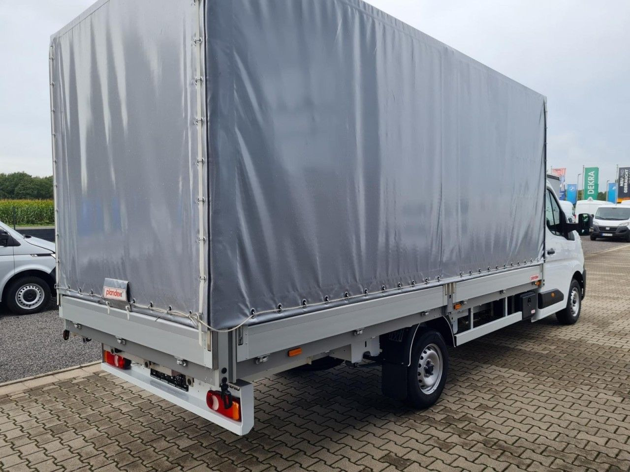 Renault Master 35 Pritsche Schiebe Plane dCi 170 10 Pal. - Carrinha de lona: foto 5 Renault Master 35 Pritsche Schiebe Plane dCi 170 10 Pal. - Carrinha de lona: foto 5
