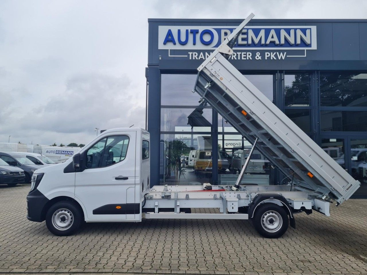 Renault Master New 35 3 Seiten Kipper Klima AHK - Carrinha basculante: foto 2 Renault Master New 35 3 Seiten Kipper Klima AHK - Carrinha basculante: foto 2