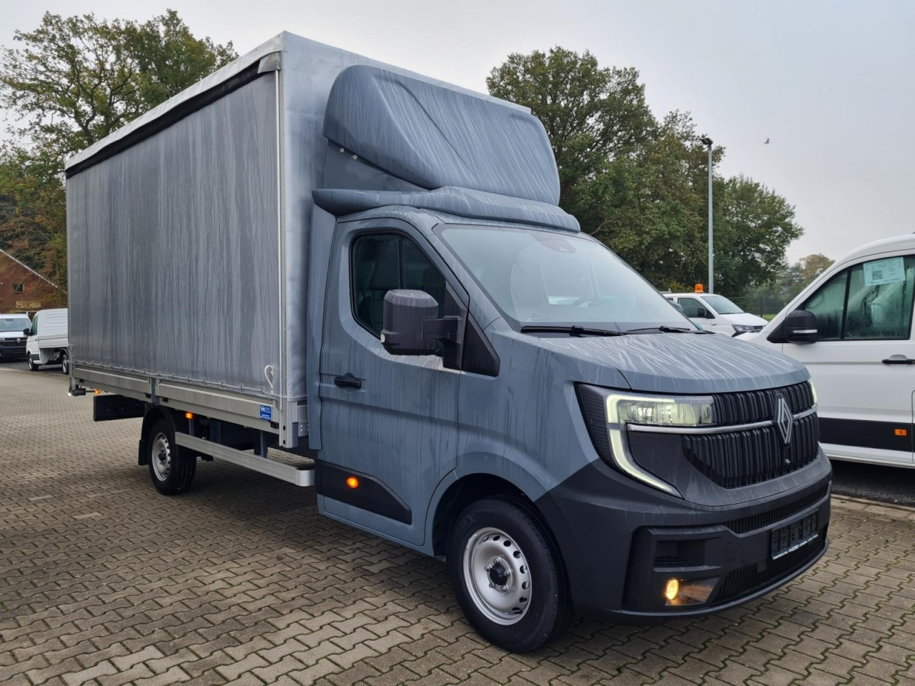 Renault Master Pritsche Schiebe Plane 10 Pal. LUFTFEDERUNG - Carrinha de lona: foto 4 Renault Master Pritsche Schiebe Plane 10 Pal. LUFTFEDERUNG - Carrinha de lona: foto 4