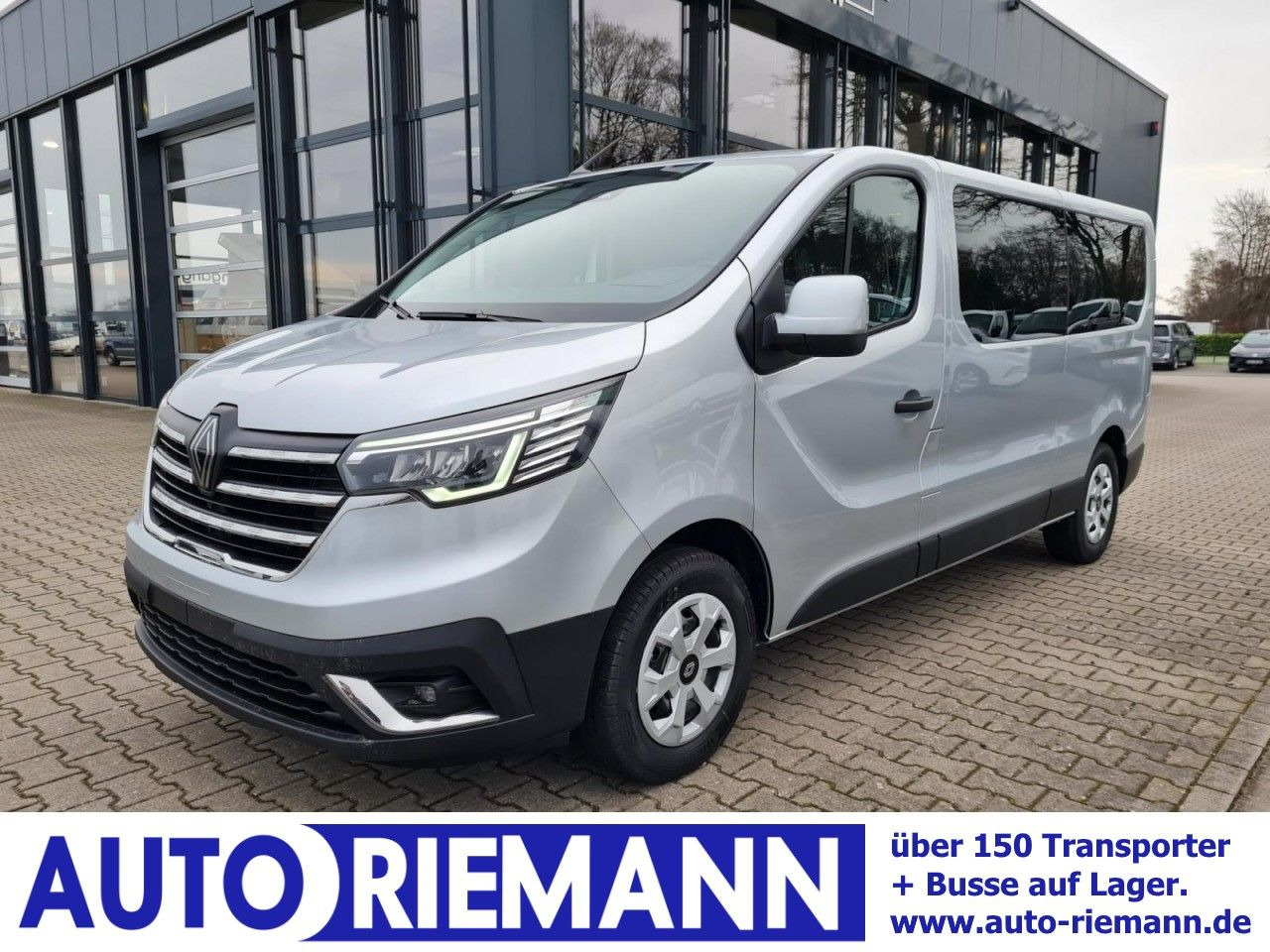 Renault Trafic Kombi 9-Sitze L2 Grand Equilibre KLIMA TE - Automóvel: foto 1 Renault Trafic Kombi 9-Sitze L2 Grand Equilibre KLIMA TE - Automóvel: foto 1