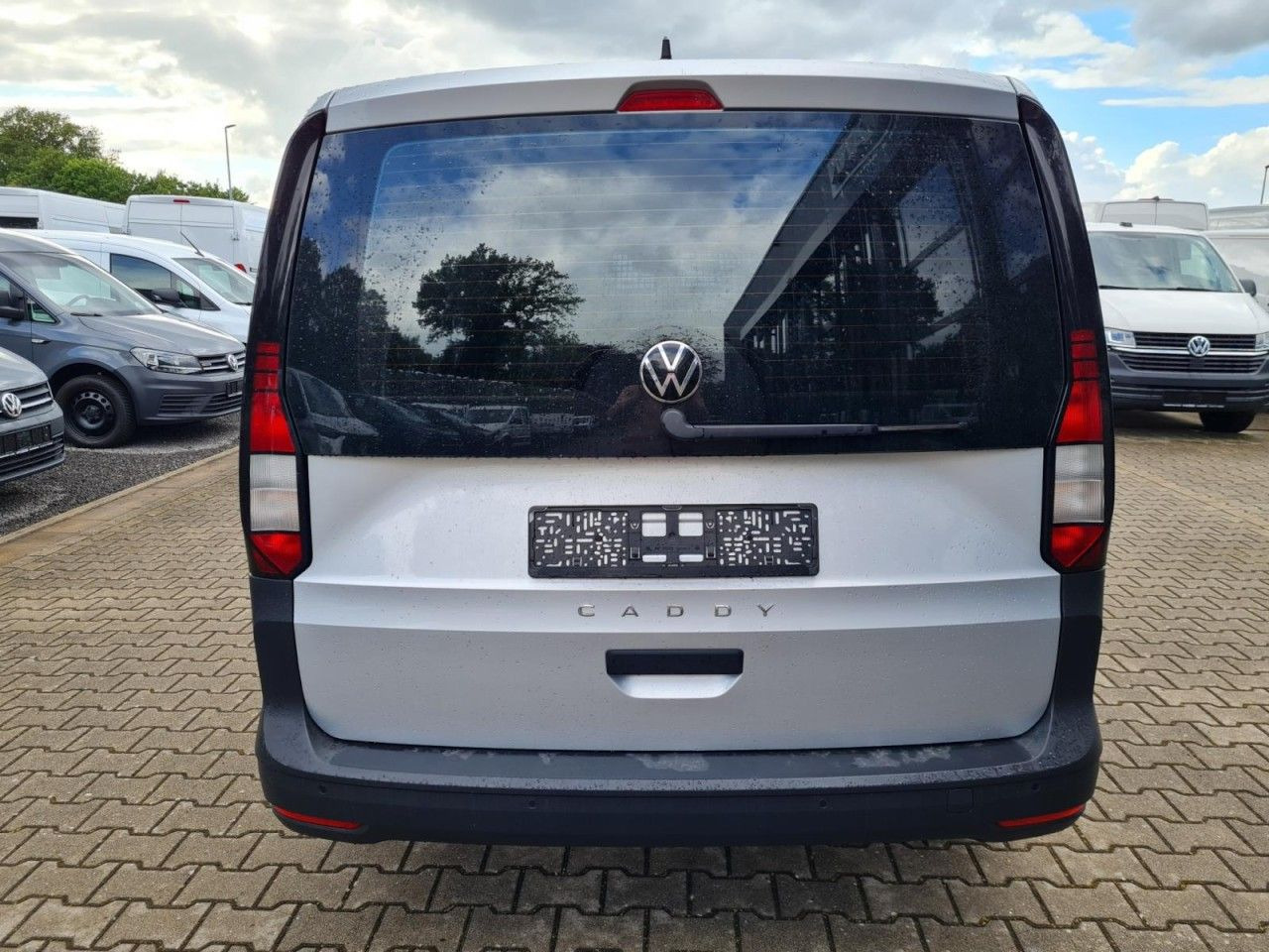 Volkswagen Caddy Cargo Maxi 2.0 TDI NAVI PDC KLIMA Alufelge - Furgão compacto: foto 5 Volkswagen Caddy Cargo Maxi 2.0 TDI NAVI PDC KLIMA Alufelge - Furgão compacto: foto 5