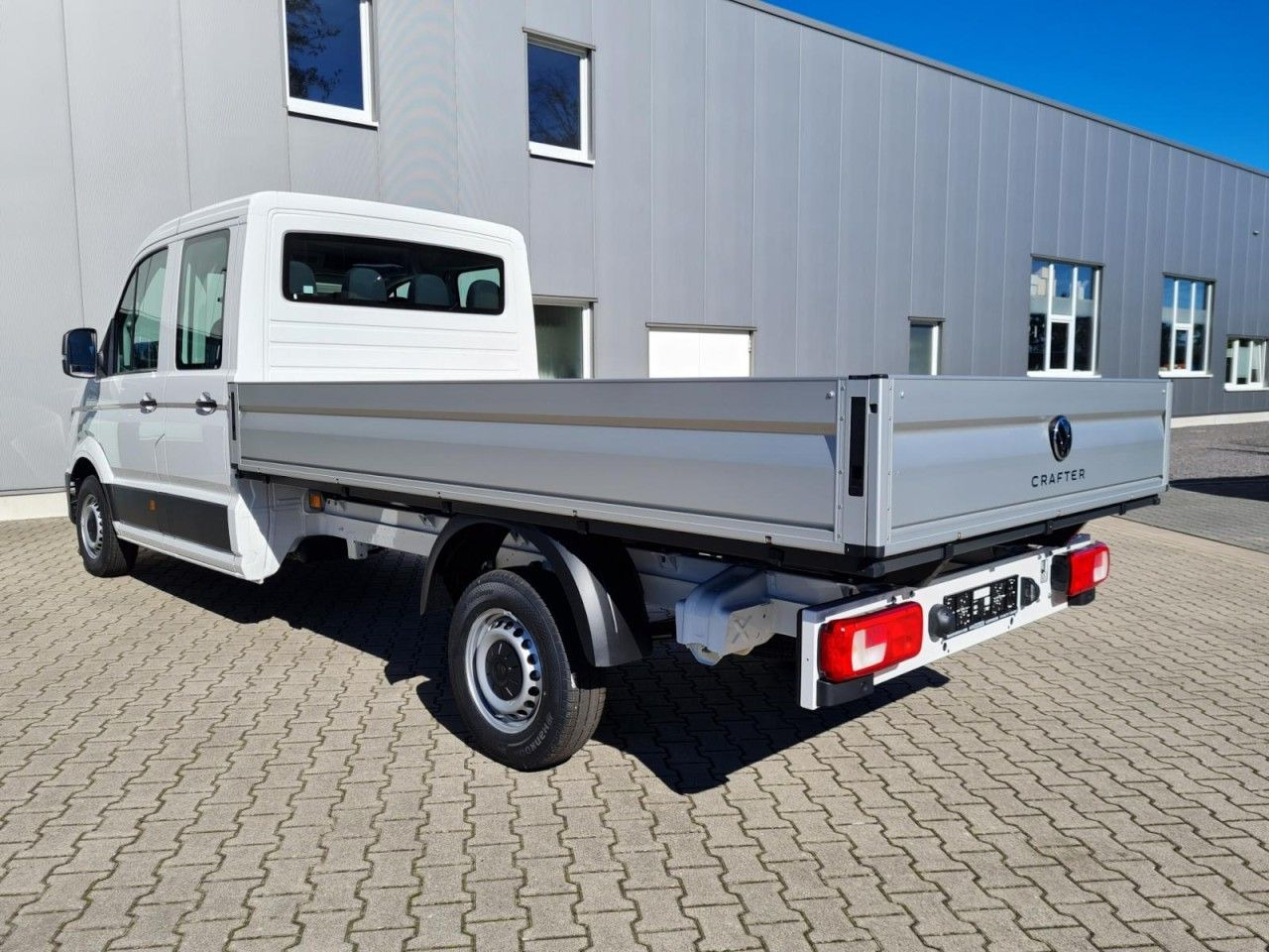 Volkswagen Crafter 35 DOKA 7-Sitze lang L4 KLIMA TEMPOMAT - Carrinha de caixa aberta, Carrinha cabine dupla: foto 4 Volkswagen Crafter 35 DOKA 7-Sitze lang L4 KLIMA TEMPOMAT - Carrinha de caixa aberta, Carrinha cabine dupla: foto 4