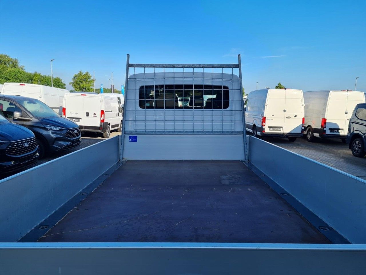 Volkswagen Crafter 35 Doka TDI lang AHK Klima - Carrinha de caixa aberta, Carrinha cabine dupla: foto 5 Volkswagen Crafter 35 Doka TDI lang AHK Klima - Carrinha de caixa aberta, Carrinha cabine dupla: foto 5