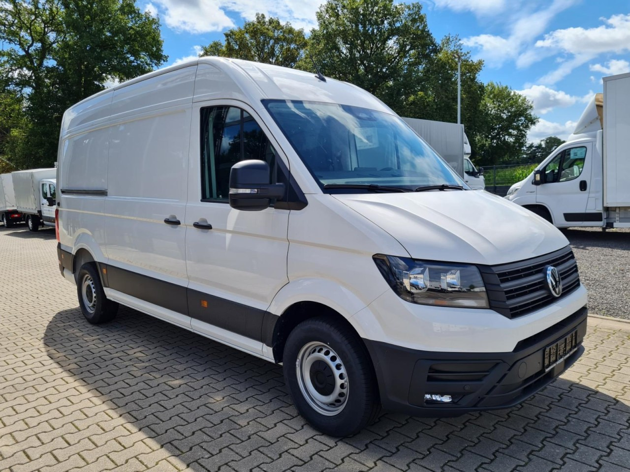 Volkswagen Crafter 35 Kasten MR L3H3 KLIMA KOMFORT PDC TEMPOMAT - Furgão: foto 3 Volkswagen Crafter 35 Kasten MR L3H3 KLIMA KOMFORT PDC TEMPOMAT - Furgão: foto 3