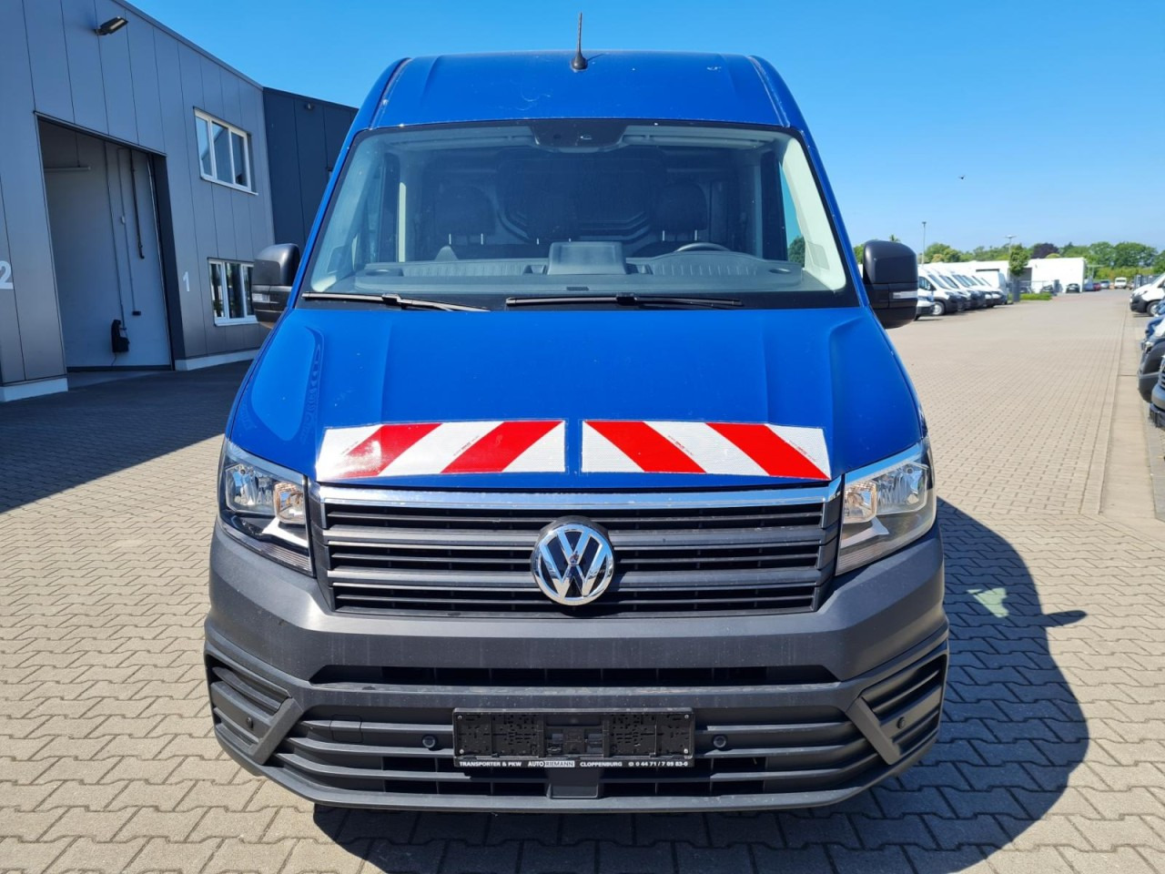 Volkswagen Crafter 35 Kasten MR L3H3 RWD AHK KAMERA NAVI TACHO - Furgão: foto 2 Volkswagen Crafter 35 Kasten MR L3H3 RWD AHK KAMERA NAVI TACHO - Furgão: foto 2