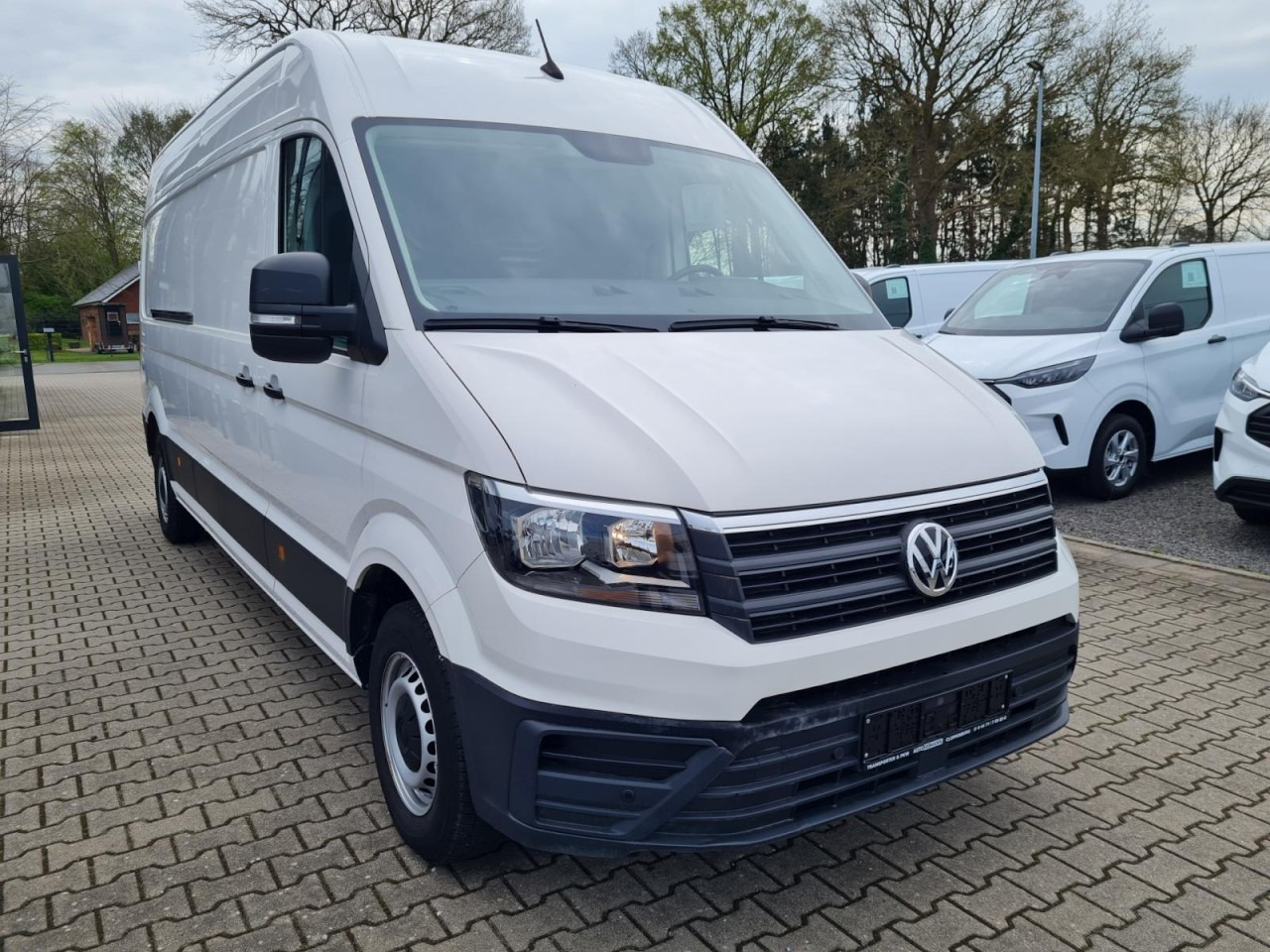 Volkswagen Crafter 35 Kasten lang L4H3 KLIMA NAVI_APP HOLZBODEN - Furgão: foto 2 Volkswagen Crafter 35 Kasten lang L4H3 KLIMA NAVI_APP HOLZBODEN - Furgão: foto 2
