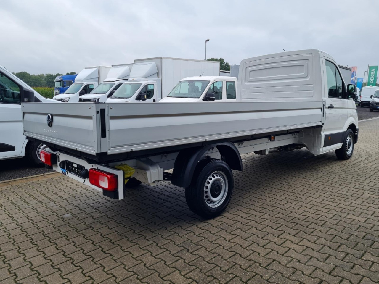 Volkswagen Crafter 35 Pritsche TDI Pritsche L4 KLIMA TEMPOMAT - Carrinha de caixa aberta: foto 4 Volkswagen Crafter 35 Pritsche TDI Pritsche L4 KLIMA TEMPOMAT - Carrinha de caixa aberta: foto 4
