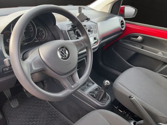 Volkswagen up! 5-tg. DAB Fensterheber Klima Servo Winter ZV - Automóvel: foto 5 Volkswagen up! 5-tg. DAB Fensterheber Klima Servo Winter ZV - Automóvel: foto 5