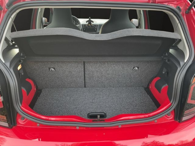 Volkswagen up! 5-tg. DAB Fensterheber Klima Servo Winter ZV - Automóvel: foto 3 Volkswagen up! 5-tg. DAB Fensterheber Klima Servo Winter ZV - Automóvel: foto 3