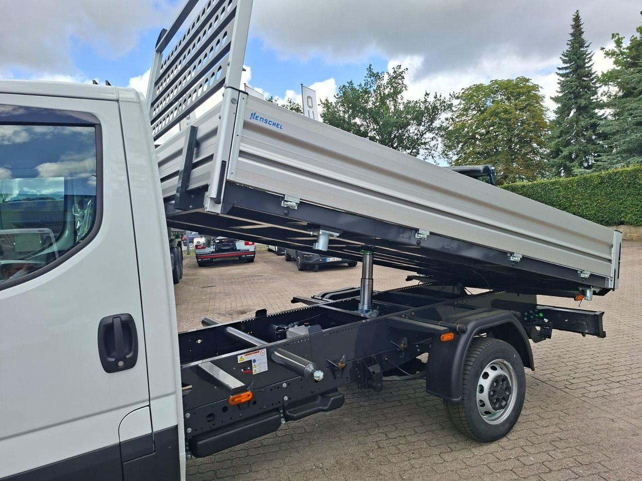 Iveco Daily 35S14A8Y Henschel 3-Seiten Kipper 100 k... - Carrinha de caixa aberta: foto 3 Iveco Daily 35S14A8Y Henschel 3-Seiten Kipper 100 k... - Carrinha de caixa aberta: foto 3