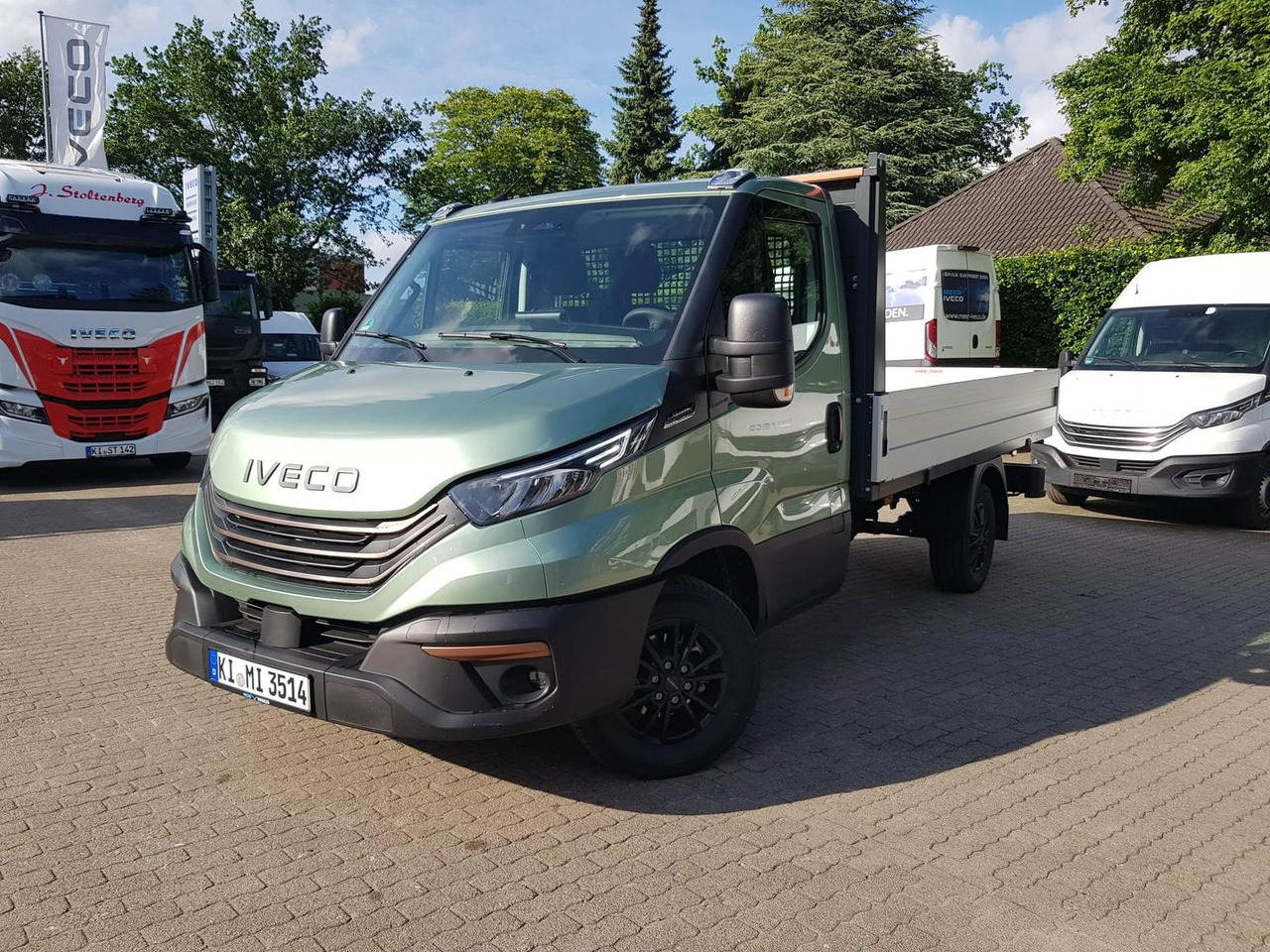 Iveco Daily 35S14HA8 Pritsche AHK 100 kW (136 PS),... - Carrinha de caixa aberta: foto 1 Iveco Daily 35S14HA8 Pritsche AHK 100 kW (136 PS),... - Carrinha de caixa aberta: foto 1