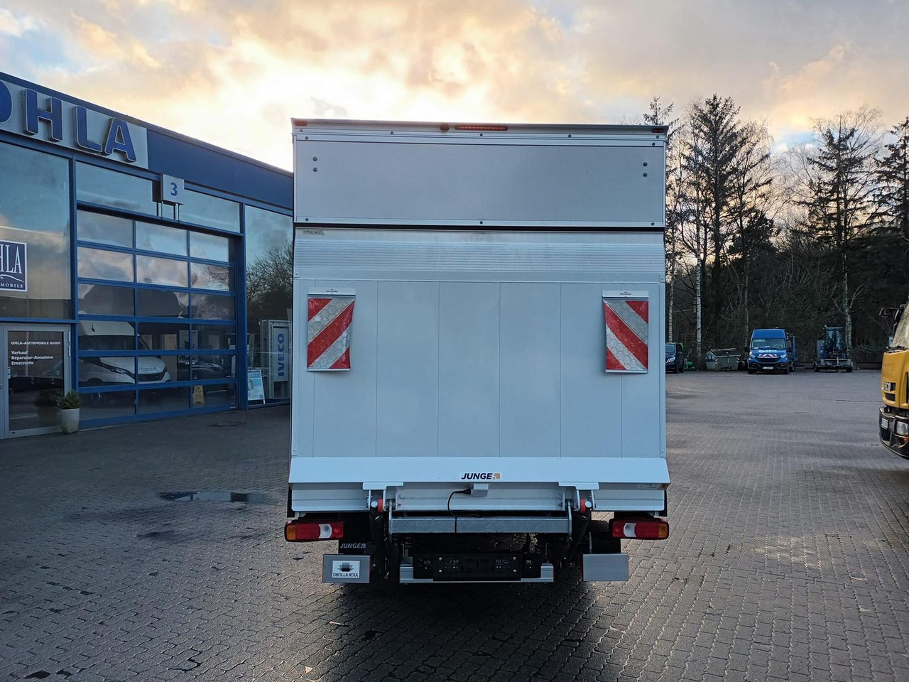 Iveco Daily 35S16HA8 Koffer LBW - ab 0% Finanzieren - Carrinha de contentor: foto 3 Iveco Daily 35S16HA8 Koffer LBW - ab 0% Finanzieren - Carrinha de contentor: foto 3