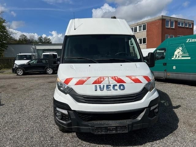 Iveco Daily 50C18HA8V 3520L Automatik,AHK (179 PS),... - Furgão: foto 2 Iveco Daily 50C18HA8V 3520L Automatik,AHK (179 PS),... - Furgão: foto 2