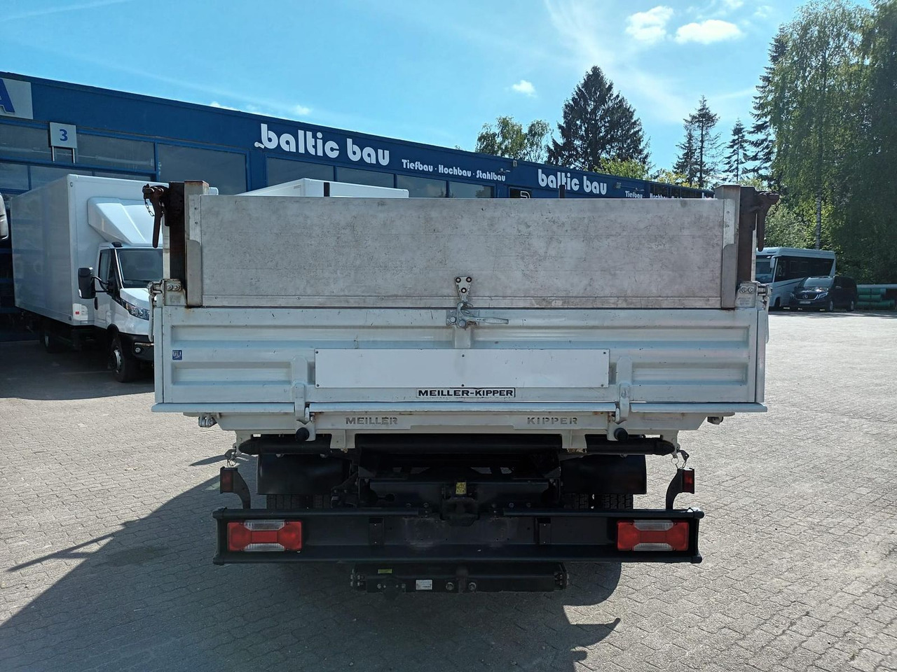 Iveco Daily 70C18H Meiler Dreiseitenkipper, AHK, Klima - Carrinha basculante: foto 4 Iveco Daily 70C18H Meiler Dreiseitenkipper, AHK, Klima - Carrinha basculante: foto 4