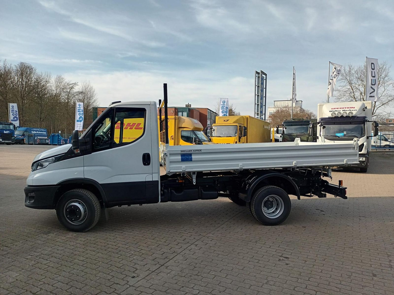 Iveco Daily 70C18H Meiller-Dreiseitenkipper Klima, AHK - Carrinha basculante: foto 2 Iveco Daily 70C18H Meiller-Dreiseitenkipper Klima, AHK - Carrinha basculante: foto 2