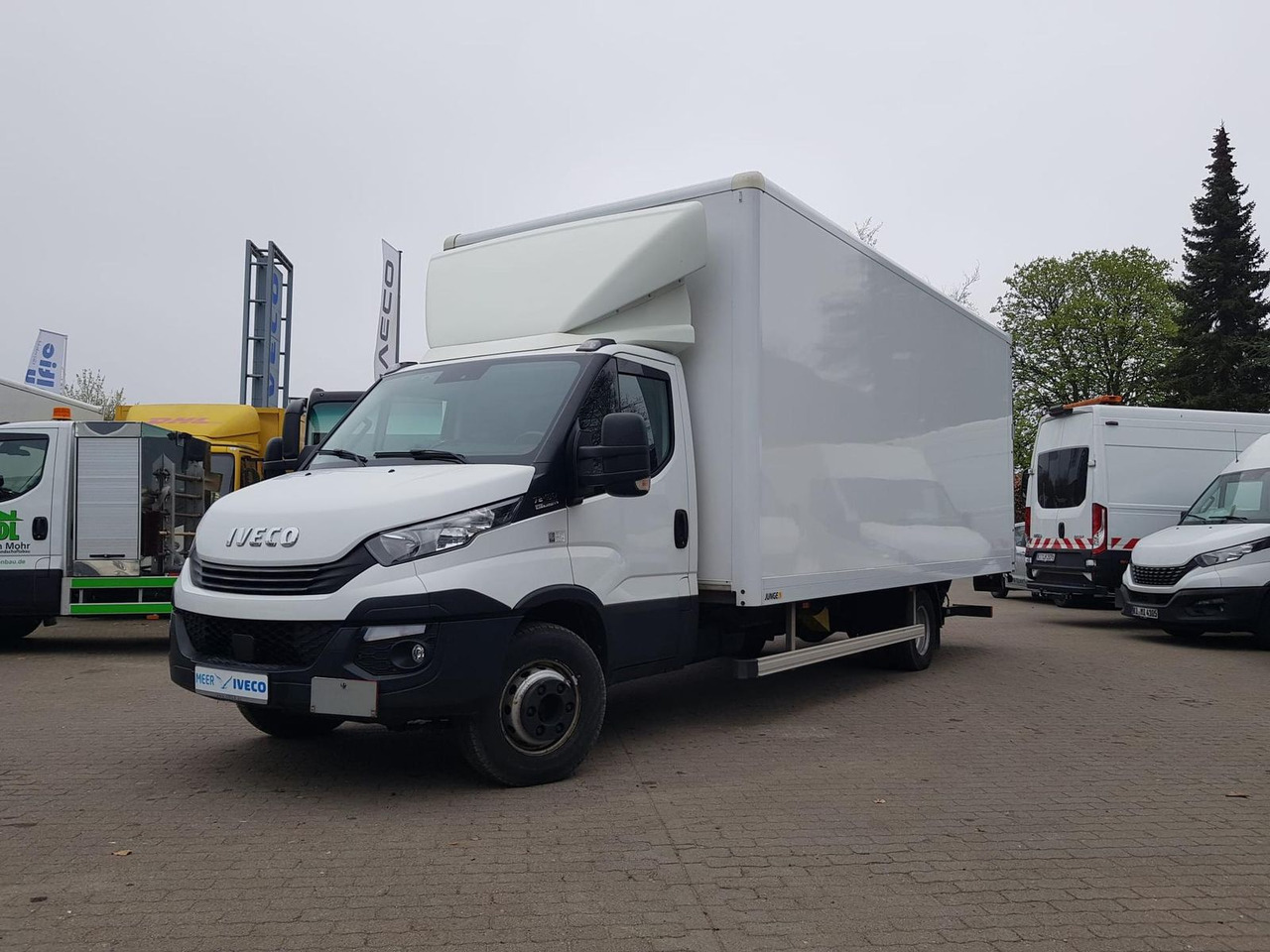Iveco Daily 70C18HA8/P Koffer, Luftfederung, Kamera... - Carrinha de contentor: foto 1 Iveco Daily 70C18HA8/P Koffer, Luftfederung, Kamera... - Carrinha de contentor: foto 1
