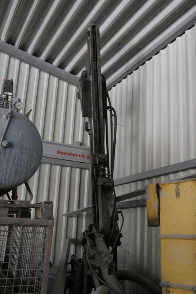 Ingersoll-Rand LM100 Pneumatic drill / Pneumatisches Bohrgerät - Máquina de perfuração: foto 1 Ingersoll-Rand LM100 Pneumatic drill / Pneumatisches Bohrgerät - Máquina de perfuração: foto 1