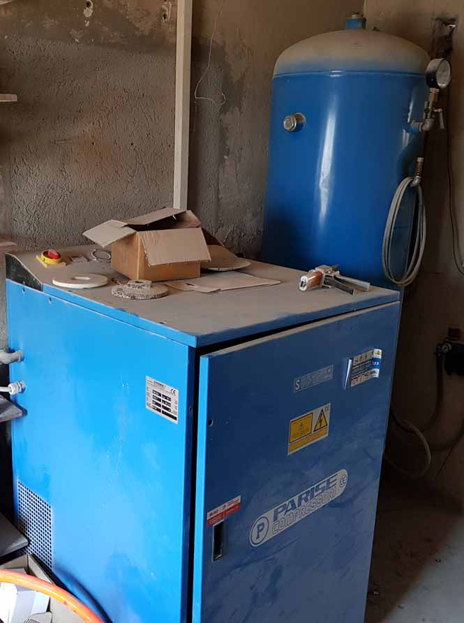 Parise SV60/120st – Piston compressor / Kolben-Kompressor - Compressor de ar: foto 1 Parise SV60/120st – Piston compressor / Kolben-Kompressor - Compressor de ar: foto 1