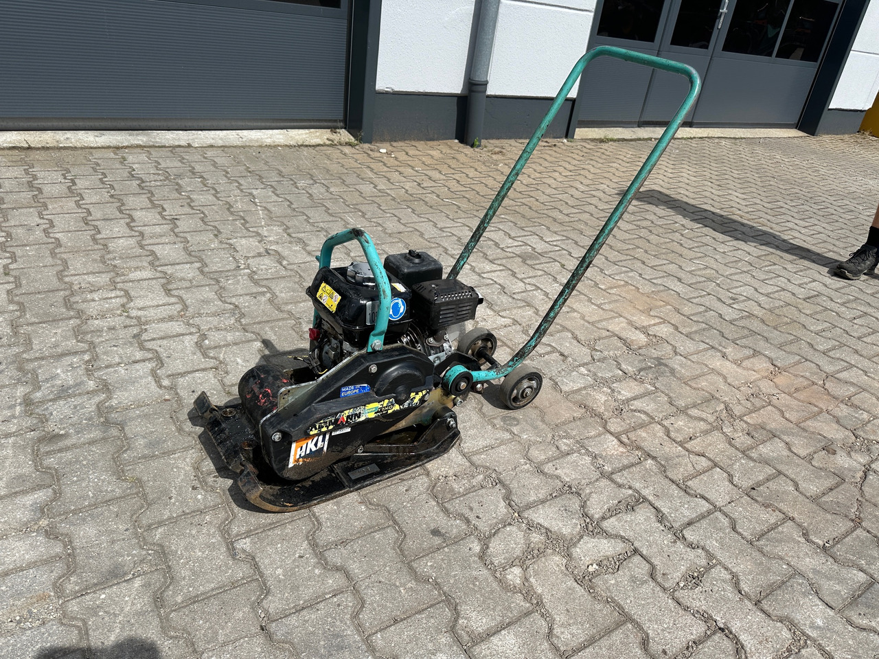 Ammann APF12/40 Rüttelplatte 69 kg - Placas vibratórias: foto 3 Ammann APF12/40 Rüttelplatte 69 kg - Placas vibratórias: foto 3