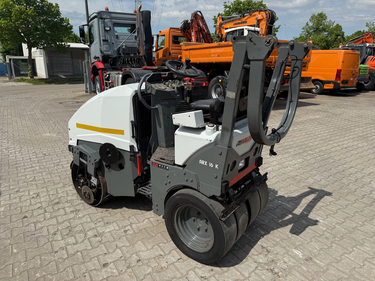 Ammann ARX16K Kombiwalze Stahl Gummi Asphaltwalze - Rolo combinado: foto 5 Ammann ARX16K Kombiwalze Stahl Gummi Asphaltwalze - Rolo combinado: foto 5
