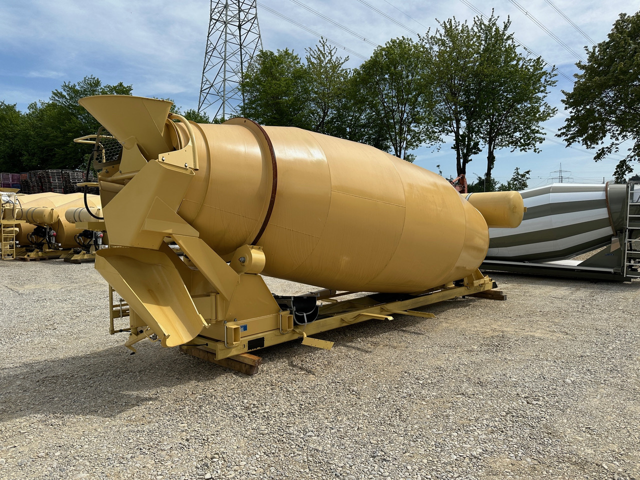 Liebherr HTM1204 Betonmischer Aufbau 12 m3 UNBENUTZT - Balão de betoneira: foto 3 Liebherr HTM1204 Betonmischer Aufbau 12 m3 UNBENUTZT - Balão de betoneira: foto 3