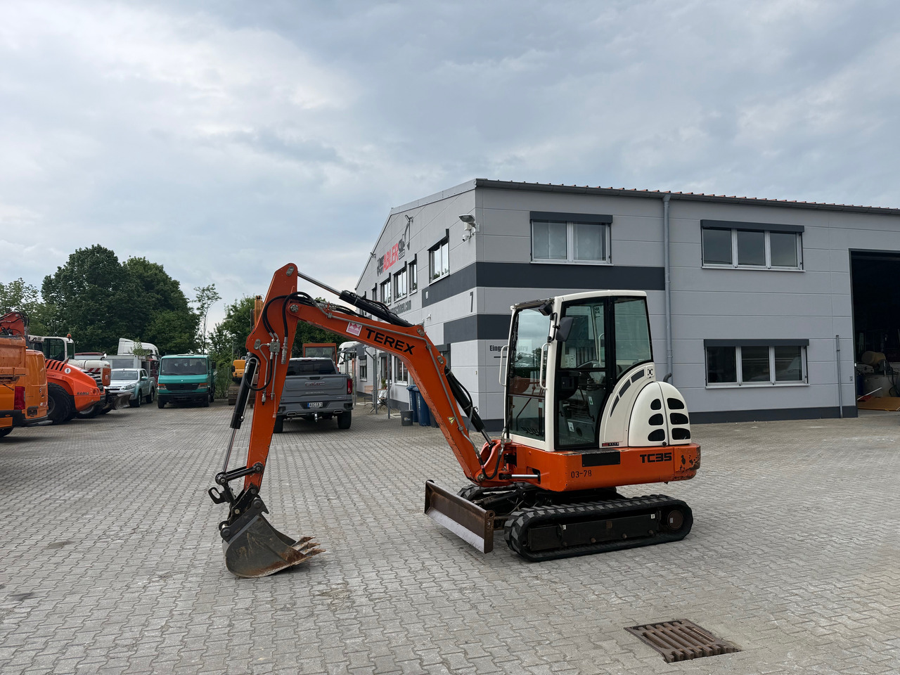 Terex TC35 Minibagger SW Alle Leitungen - Escavadeira: foto 3 Terex TC35 Minibagger SW Alle Leitungen - Escavadeira: foto 3
