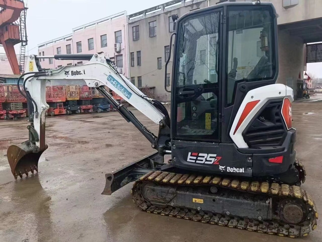 Bobcat E35 - Mini escavadeira: foto 3 Bobcat E35 - Mini escavadeira: foto 3